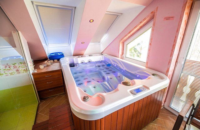Luxury Apartment Ana with Hot tub