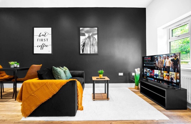 Luxury Apartment - Rowley Regis