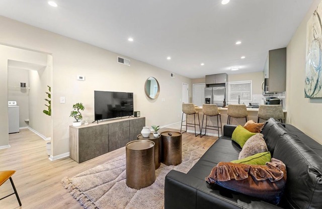 Luxury Apartment in West Midtown
