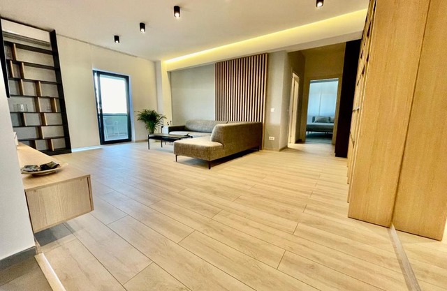Luxury apartment, private parking,7