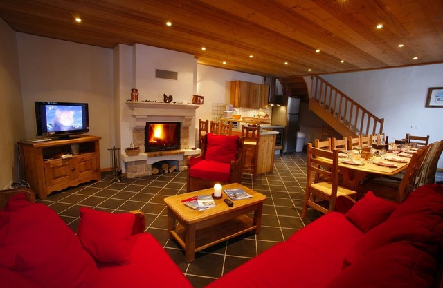 Apartamento de lujo, ski-in ski-out para 15 personas. Centro Valloire