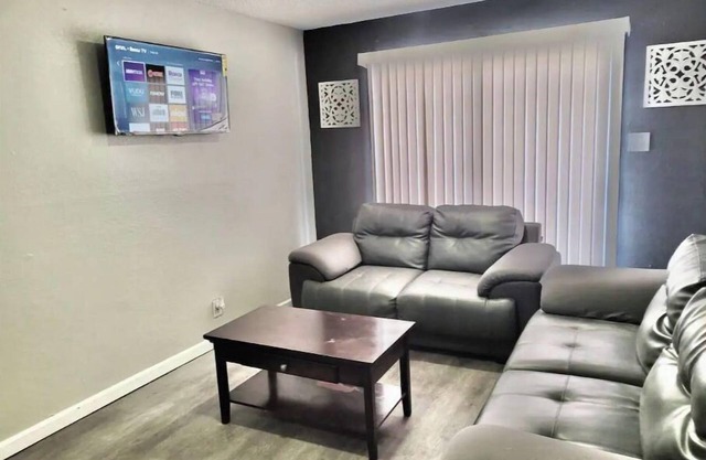 Luxury Apartment Suite 5