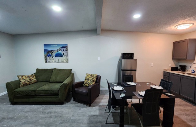 Luxury Apartment Suite 8