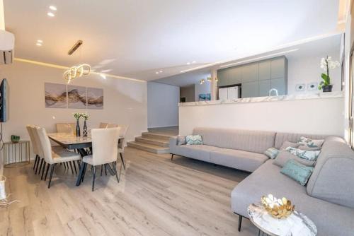 Luxury apartment with panoramic view