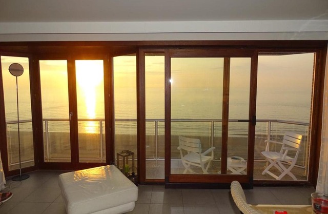 LUXURY APP, frontal sea View + south terrace + garage