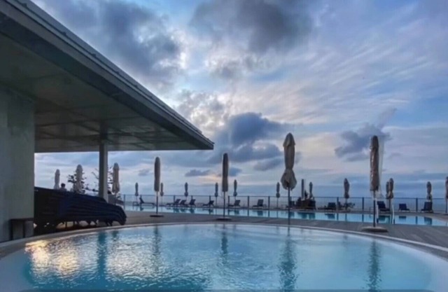 Luxury APT on Black Sea beach in lush UNESCO protected Batumi Botanical Gardens