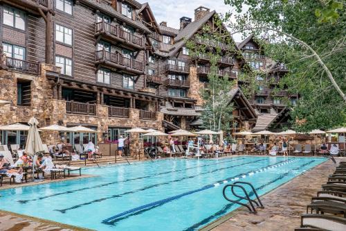 Luxury Bachelor Gulch Escape