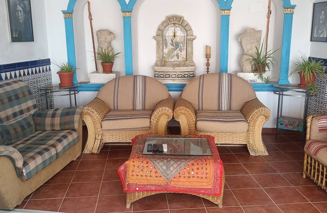 Luxury Accommodation Ideal for Large groups...Geoparque de Granada