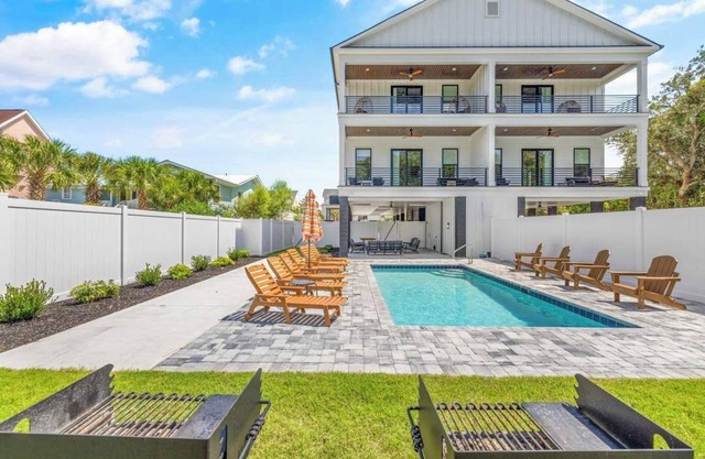 Luxury Beach House w/ Access to Remote Beach