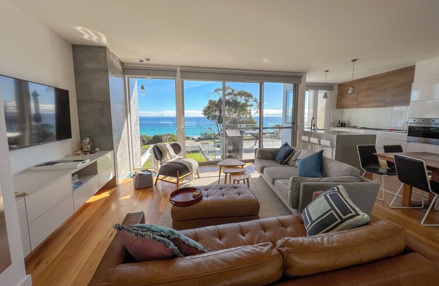 LUXURY BEACH HOUSE BINALONG EN BAY OF FIRES