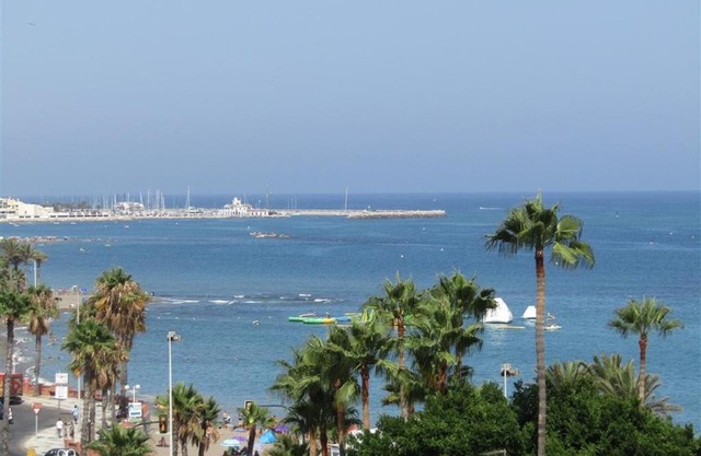 Luxury beachfront apartment in Benalmadena Costa