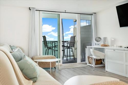 Luxury Beachfront Condo
