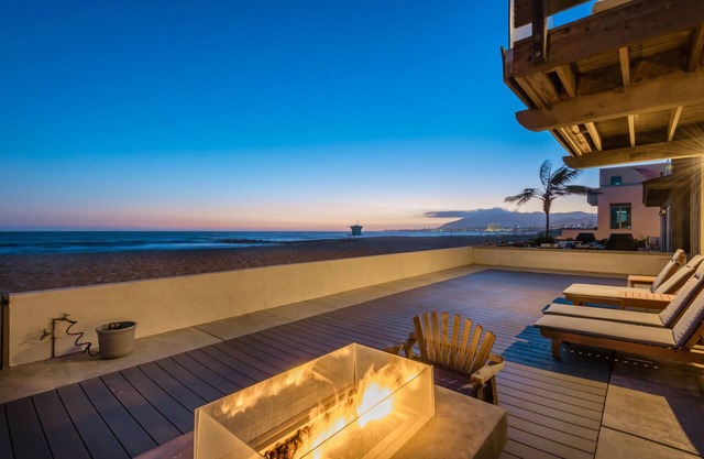 Diseñador moderno casa de playa en la arena