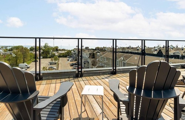 Luxury bedroom and washroom at Bay Ridges, Pickering