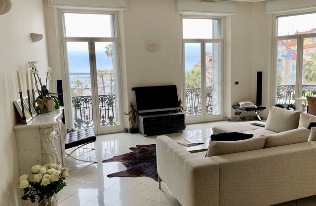 Luxury Boutique Apartment - stunning view - old port