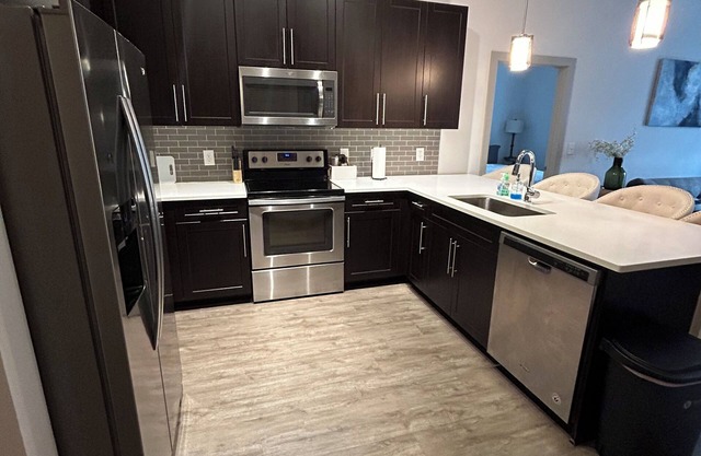Luxury Boutique Apt in Uptown Charlotte- 2 Bedroom, 2 Bathroom