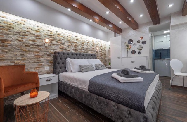 Luxury Boutique Studio