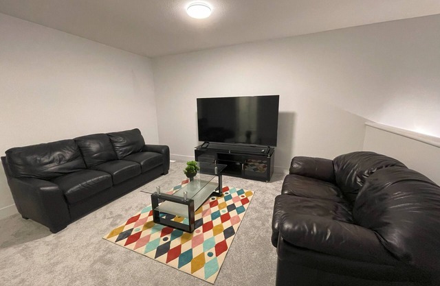 Luxury Brand New 3-bedroom, 3-bathroom house in Beaumont, AB; 10 min from YEG