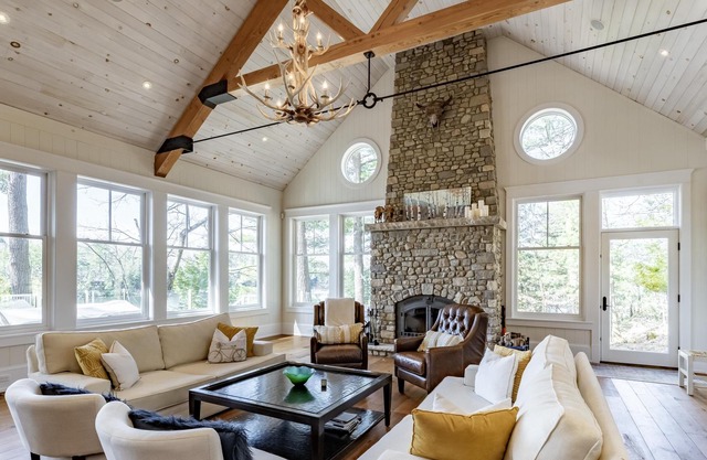 Luxury Build with Boathouse, SW Views on Lake Rosseau. 5 bdrms! Tesla Charger!