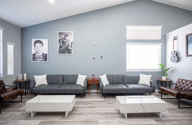 Luxury by the strip 5 star home close to LVB and airport. Great family home.