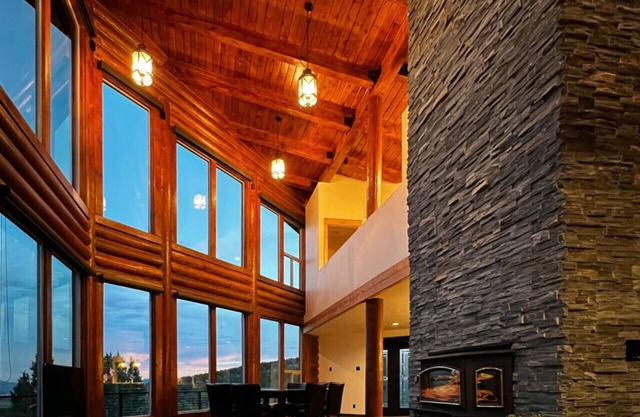 Luxury Cabin on 40 Private Acres - Wraparound Deck