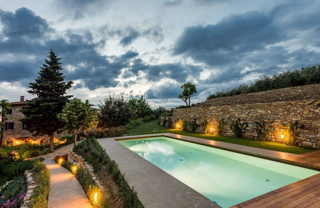 Chianti de lujo para dos parejas con privacidad, vista, piscina y bodega