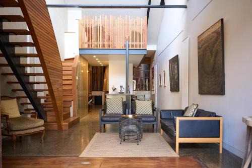 Luxury City Edge Warehouse Retreat