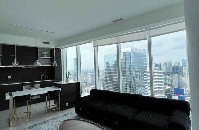 Luxury Cityscape 2-bedroom