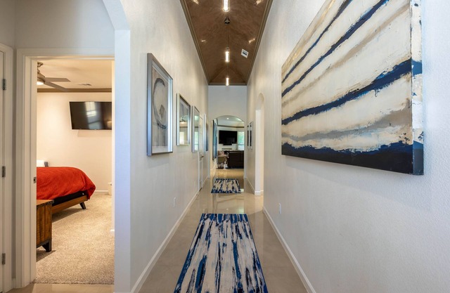 LUXURY CLEAN in Fair Park nr Deep Ellum/Conv Ctr /Bishop Arts/Uptown/Dos Equis