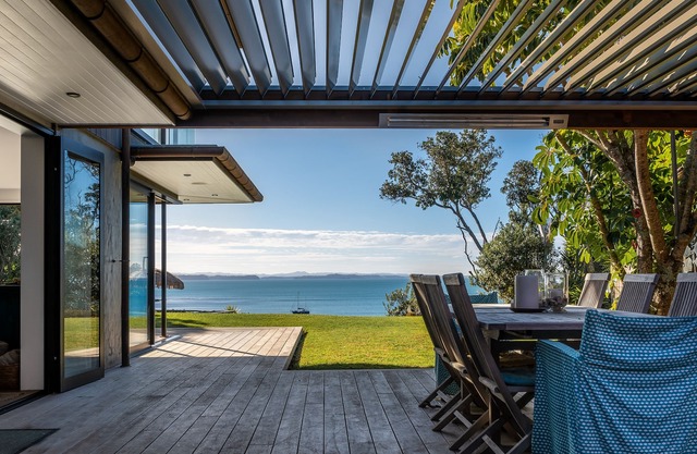 Luxury clifftop retreat with 180° views and private access to beach