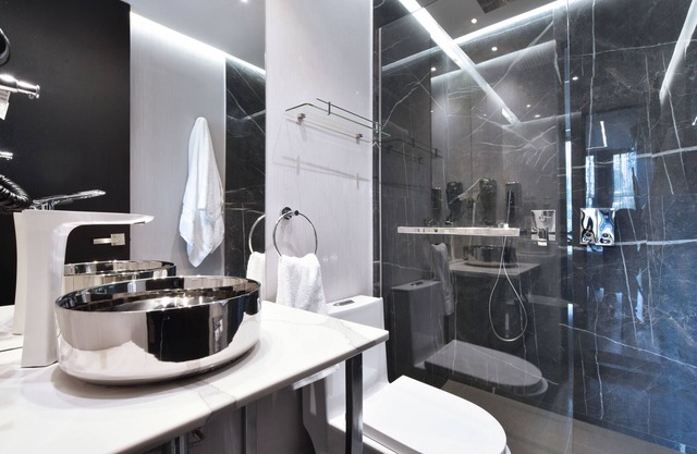 Apartamentos de lujo combinados con jacuzzis y vistas