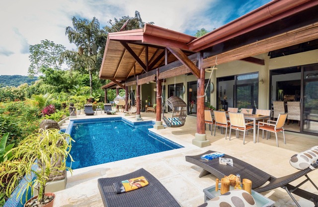 Tarifas descontadas introductorias Lujo y confortable Casa Vista excepcional del valle
