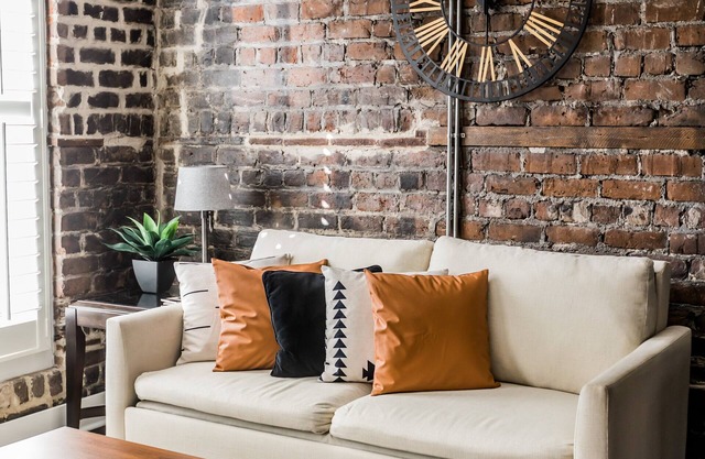 Luxury Condo- Historic Downtown Savannah