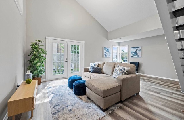 Luxury Condo w/Attached Garage