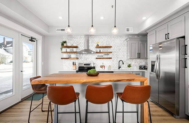 Luxury Condo w/ Beach Access | Dragestil 717-1