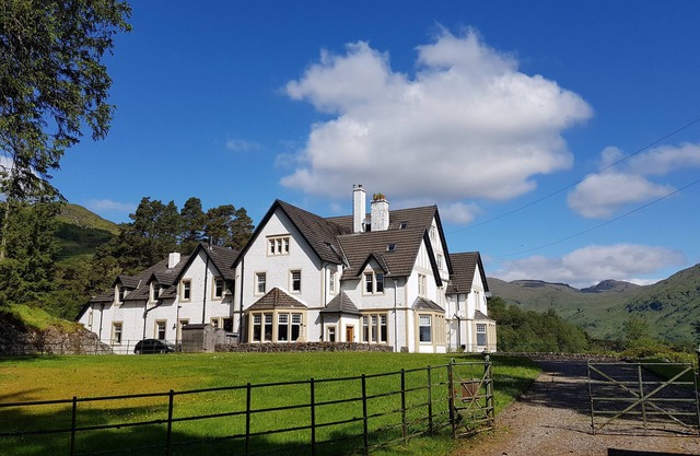 Luxury cottage in the heart of Loch Lomond and The Trossachs