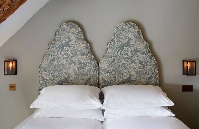 Luxury Cottage Stay - Beautiful Cotswolds Village