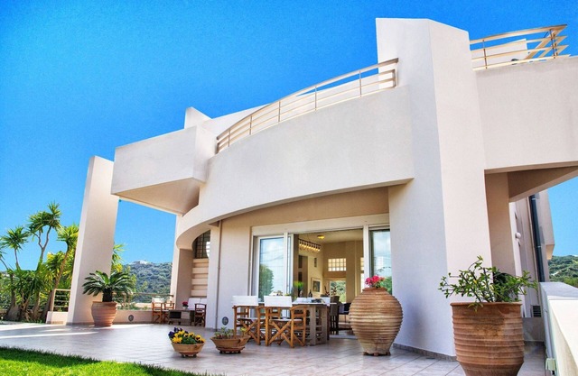 Villa de lujo en Creta | Villa Blanche | 4 dormitorios | Un corto paseo a la playa | Agios Nikolaos