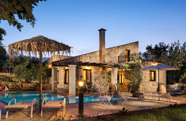 Villa de lujo en Creta | Villa Petra Amanda | 4 habitaciones | Piscina Privada | Maza