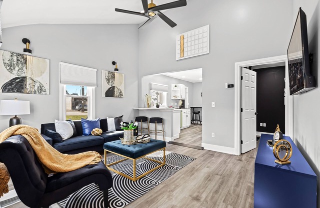 Luxury Downtown Royal Oak Home with "Patio" "Propane Fire Pit " & "Game Room"!!