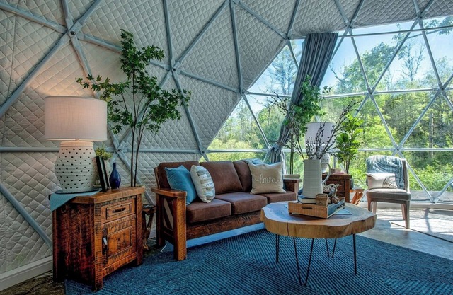 Luxury - Edge of Traverse City - 14