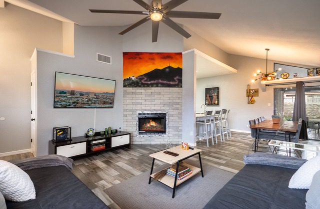 LUXURY EL PASO THEMED HOME W/ FUTURISTIC SHOWERS