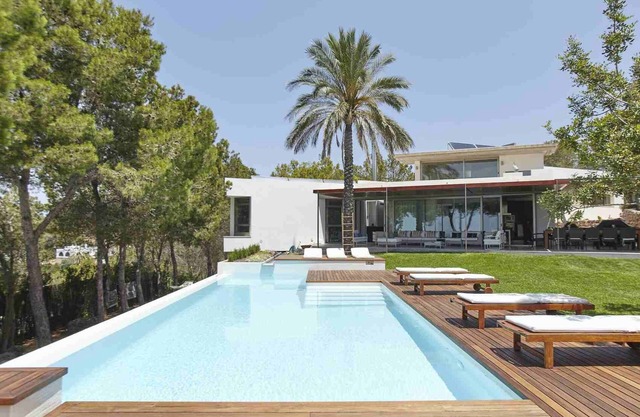 Luxury Villa rental in Ibiza Family friendly