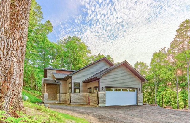 Luxury Estate close to Dwight Beach, Huntsville, Muskoka