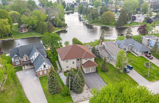 Luxury Europian Waterfront Villa in Lake Simco, considered Venice of the North