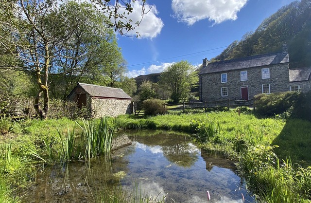 Masía de lujo en montañas cámbricas salvajes y despreocupadas Nr Brecon Beacons