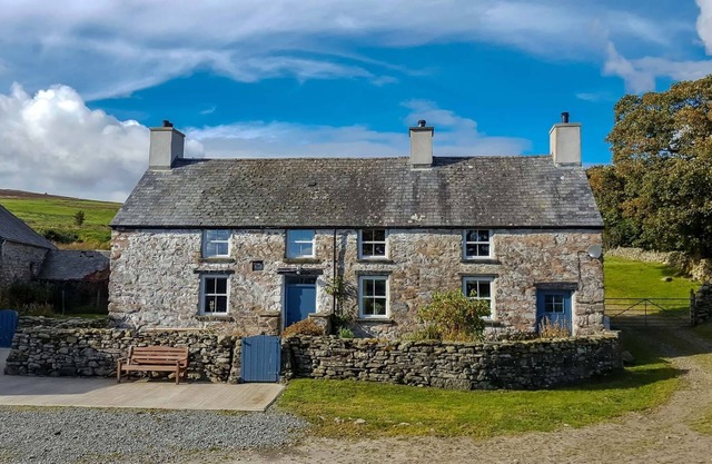 Luxury Farmhouse in Mountain Location | Cwmain