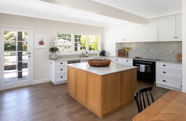 Luxury farmhouse near Berrima