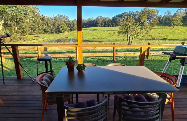 Luxury Farmstay with Spectacular district views & Pet friendly