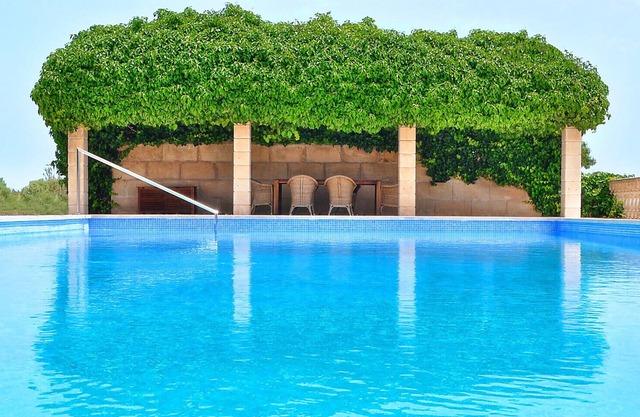 Finca lujosa con piscina, visa al mar y un jardin encantador en Porto Cristo